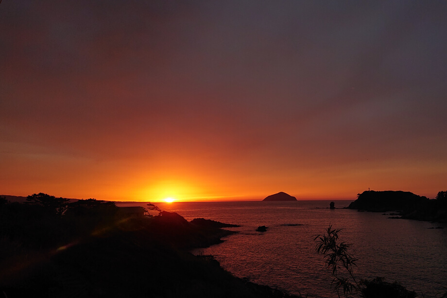 立小島と姫島の夕景1